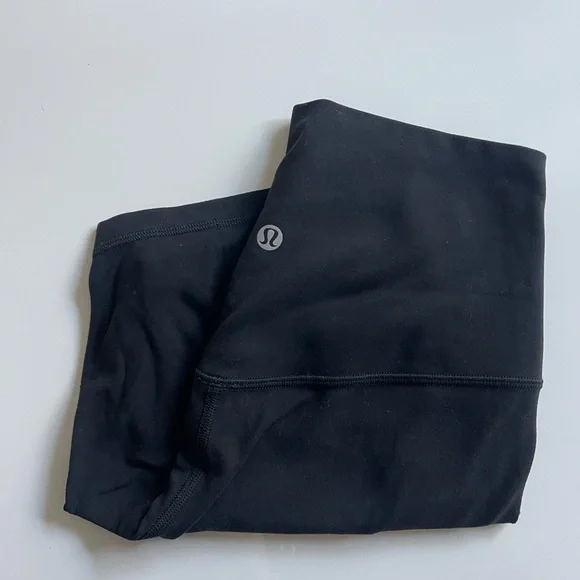 Lululemon Align Black High-Rise Short - Picture 3 of 7